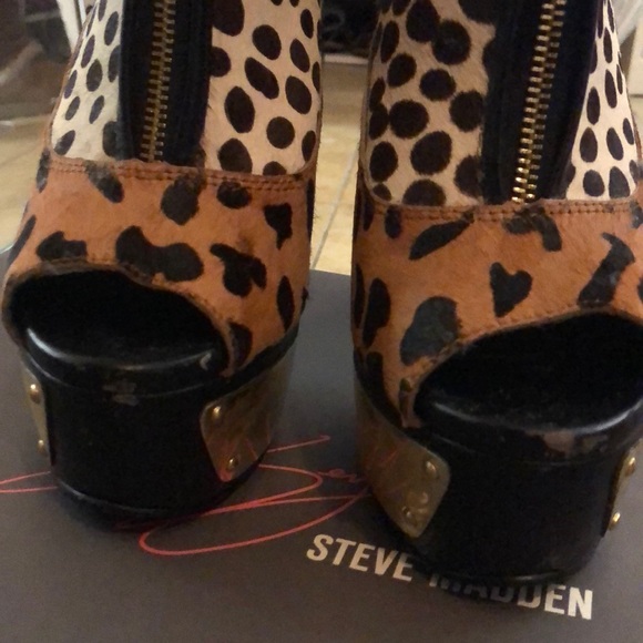 Steve Madden peep toe booties - Picture 5 of 6